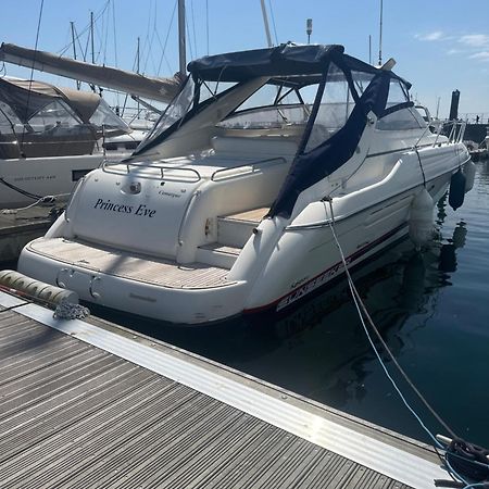 Boat Accommodation Ltd Torquay Ngoại thất bức ảnh