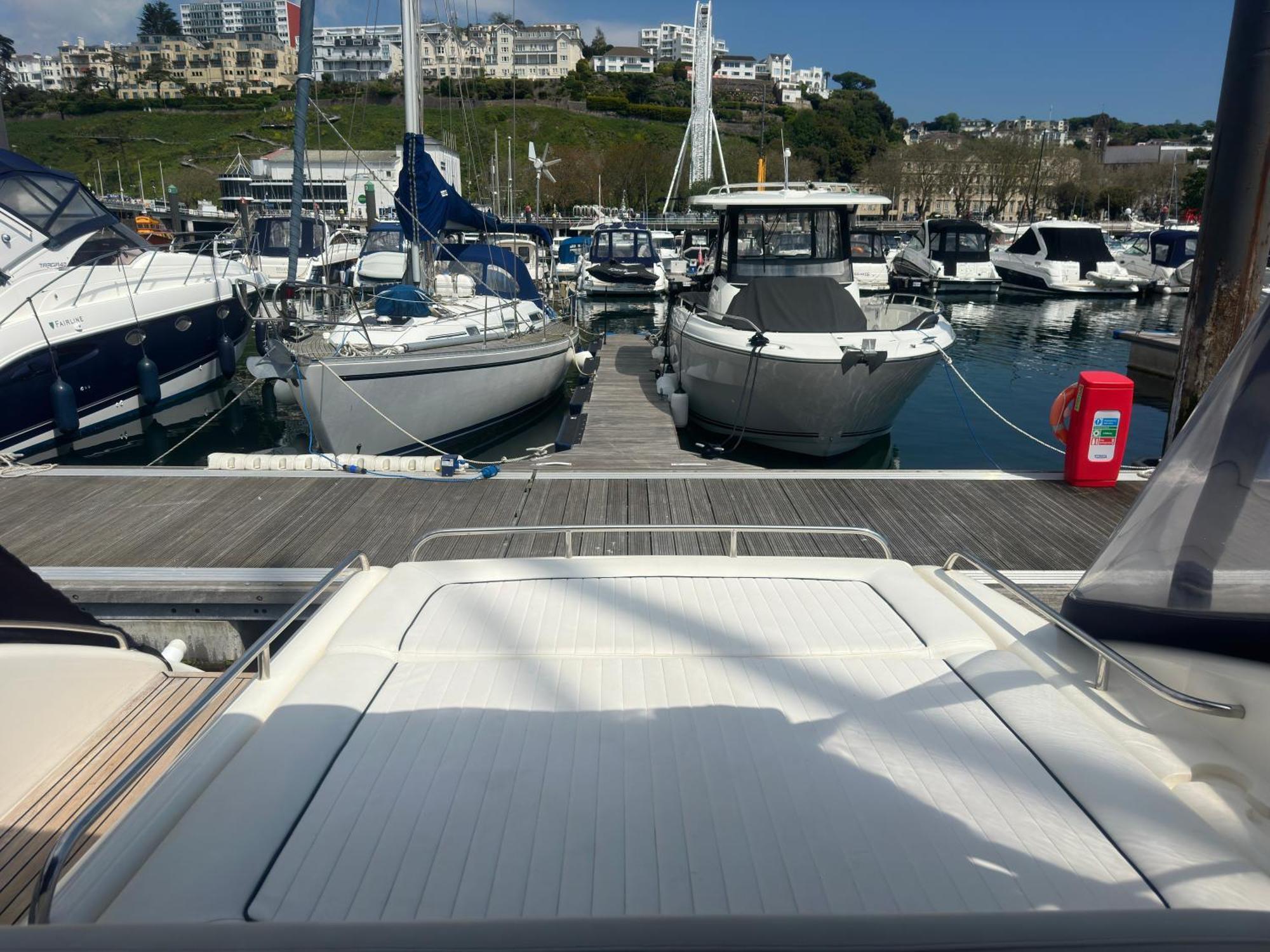 Boat Accommodation Ltd Torquay Ngoại thất bức ảnh