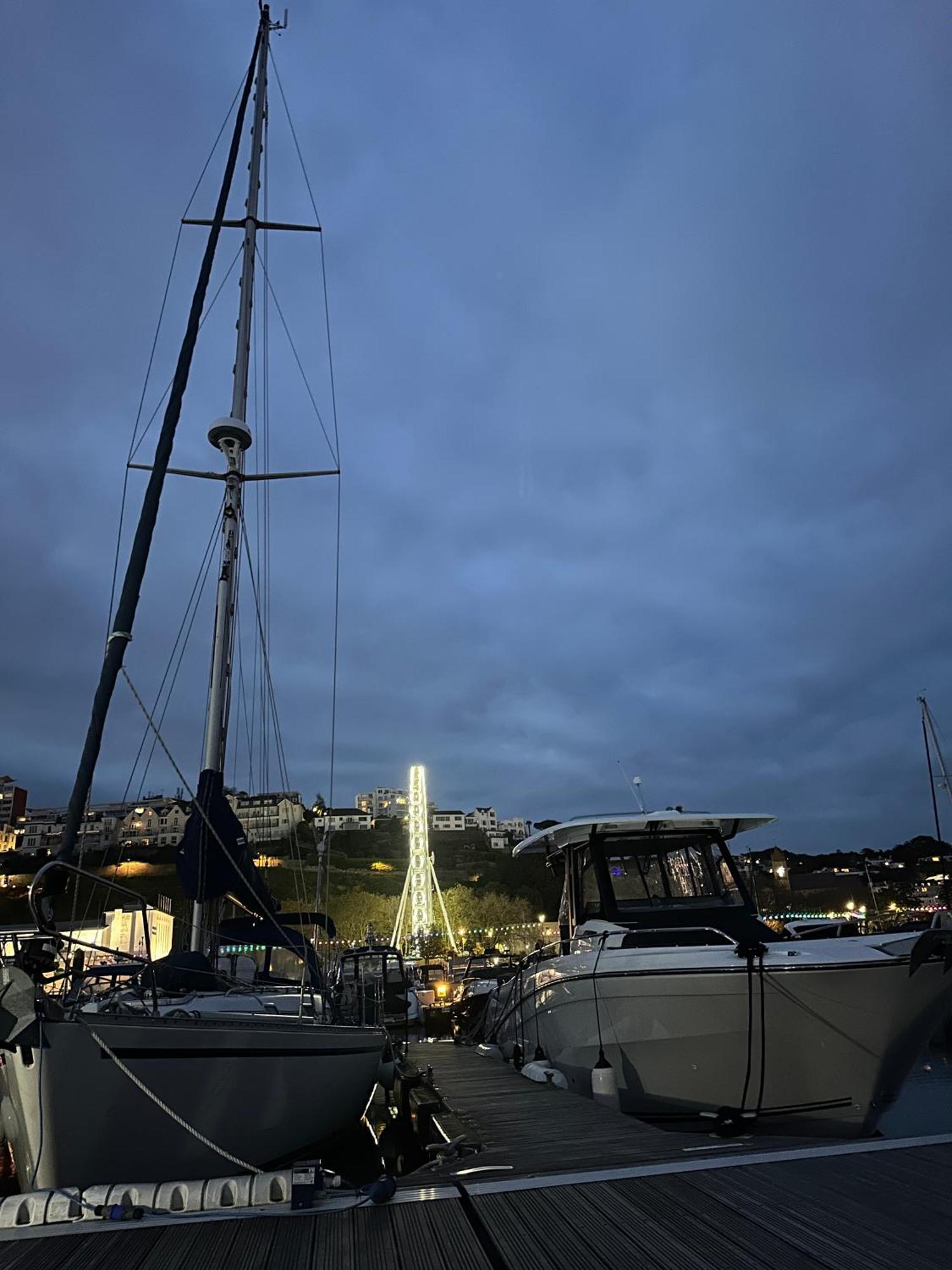 Boat Accommodation Ltd Torquay Ngoại thất bức ảnh